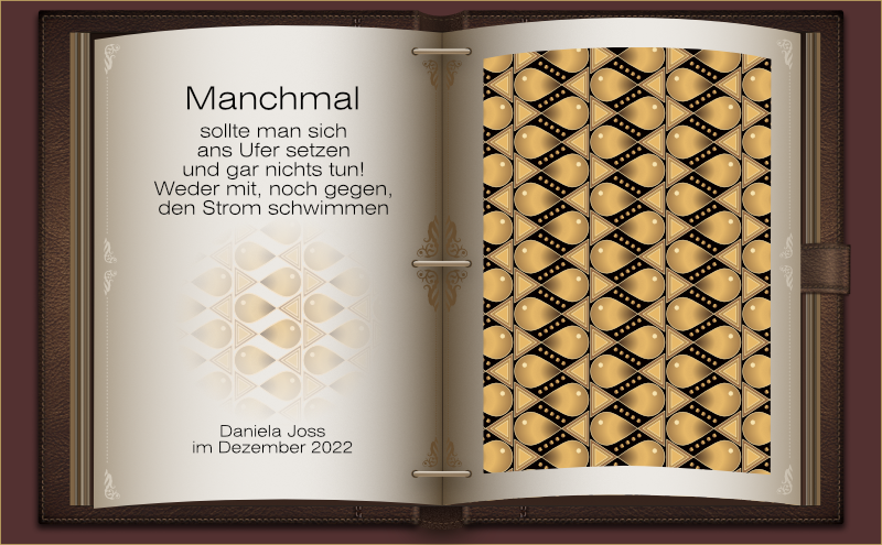 Ein aufgeschlagenes in Leder gebundenes Buch, mit einem Muster aus goldenen Fischen.