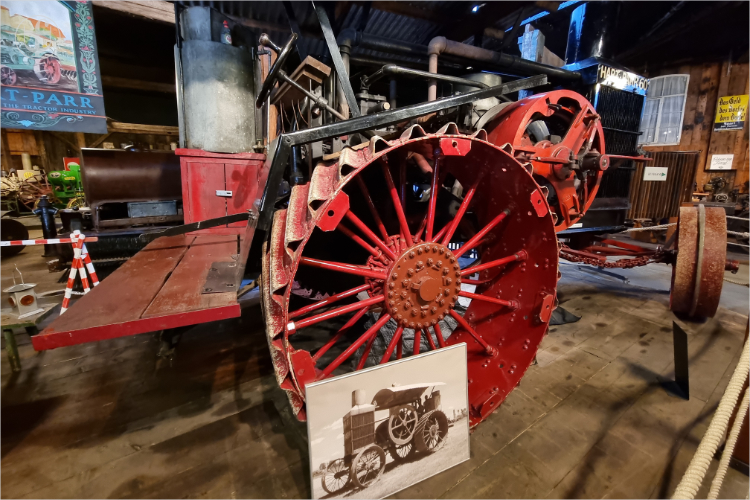 Traktormuseum - Daniela Joss
