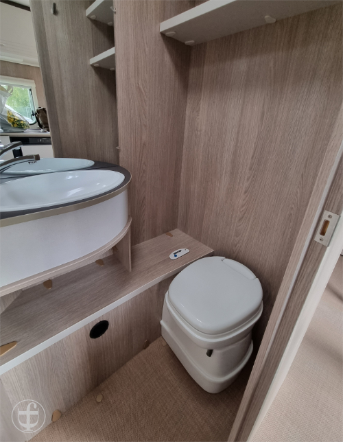 Innenansicht, Toilette von Daniela Joss